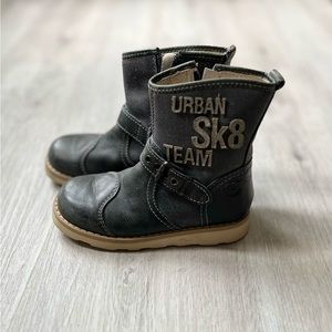 Ciao Junior Zip Up Boots - 26